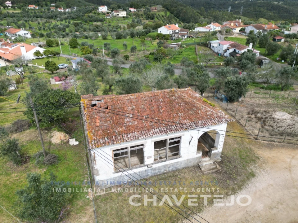 Moradia T2 para Venda em Serra e Junceira Foto 38