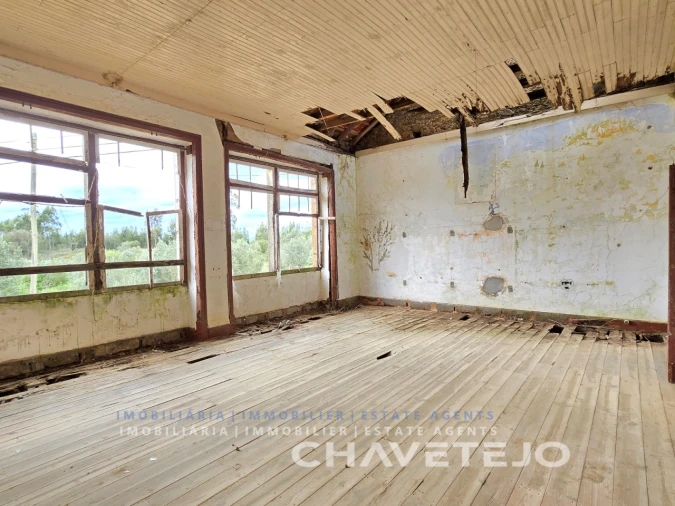 Moradia T2 para Venda em Serra e Junceira Foto 17