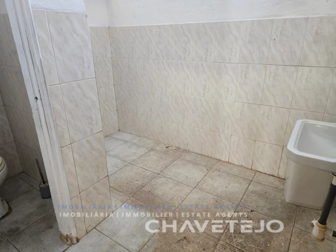 Armazém para Arrendamento em São João Baptista e Santa Maria dos Olivais Foto 5