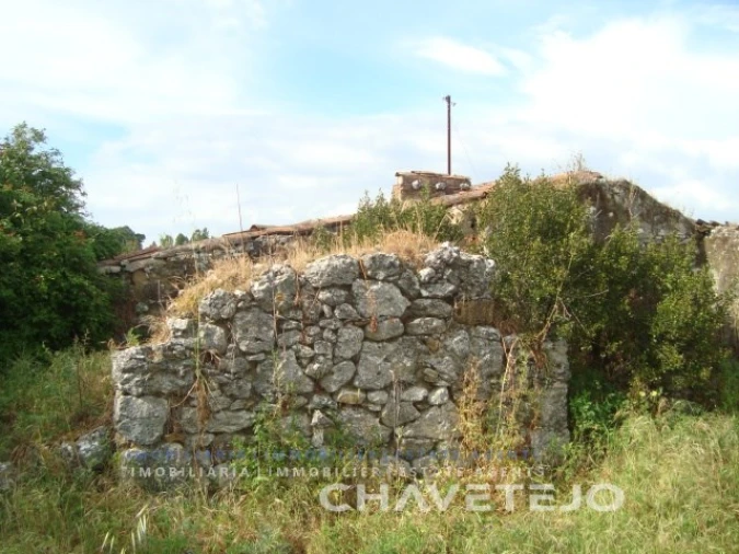 Moradia T2 para Venda em Casais e Alviobeira Foto 11