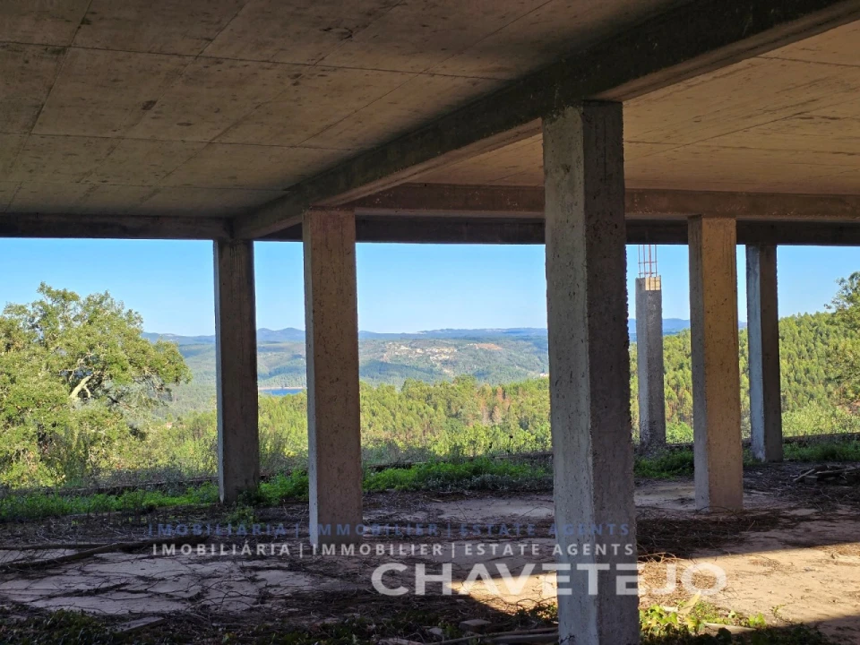 Terreno para Venda em Serra e Junceira Foto 13