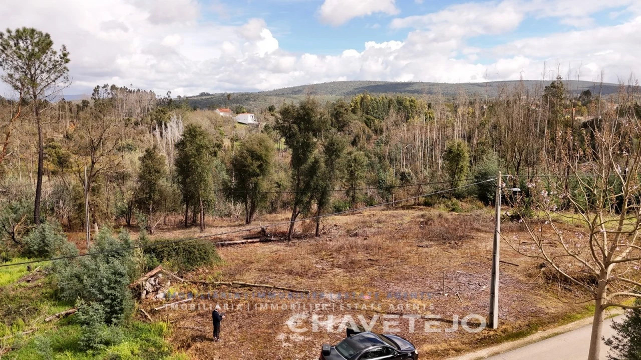 Terreno para Venda em Pousaflores Foto 2