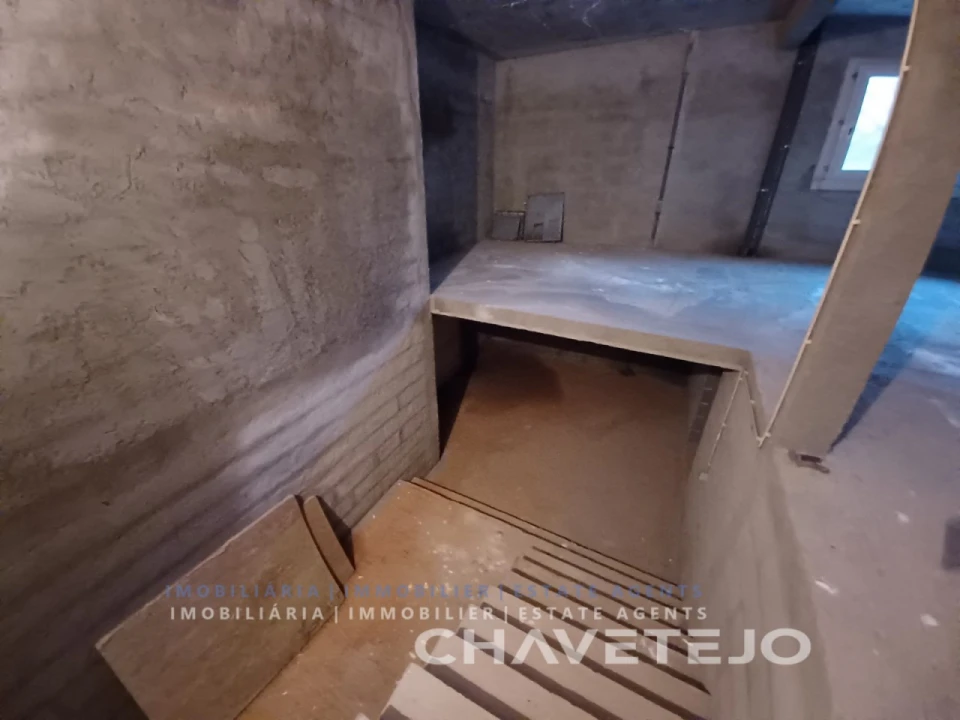 Moradia T3 para Venda em Além da Ribeira e Pedreira Foto 48