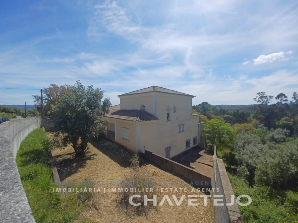 Moradia T3 para Venda em Além da Ribeira e Pedreira Foto 2