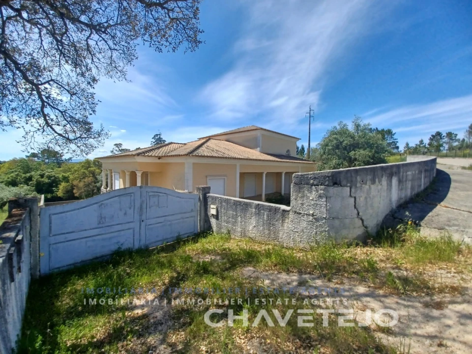 Moradia T3 para Venda em Além da Ribeira e Pedreira Foto 4