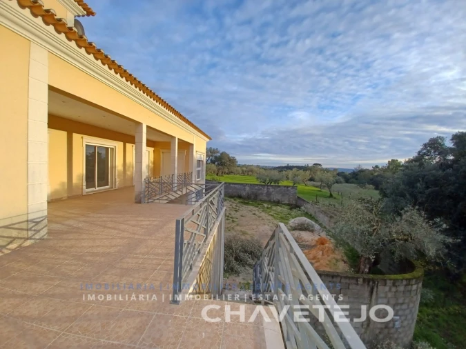 Moradia T3 para Venda em Além da Ribeira e Pedreira Foto 18