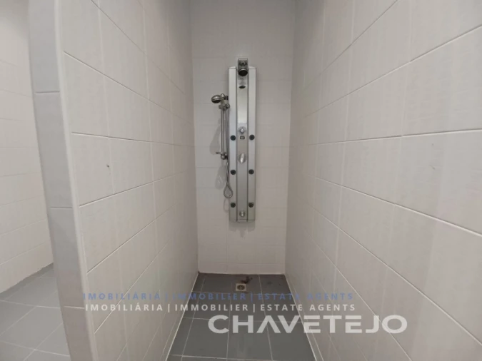 Moradia T3 para Venda em Além da Ribeira e Pedreira Foto 23