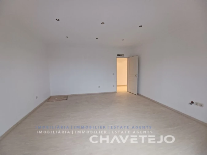 Moradia T3 para Venda em Além da Ribeira e Pedreira Foto 38