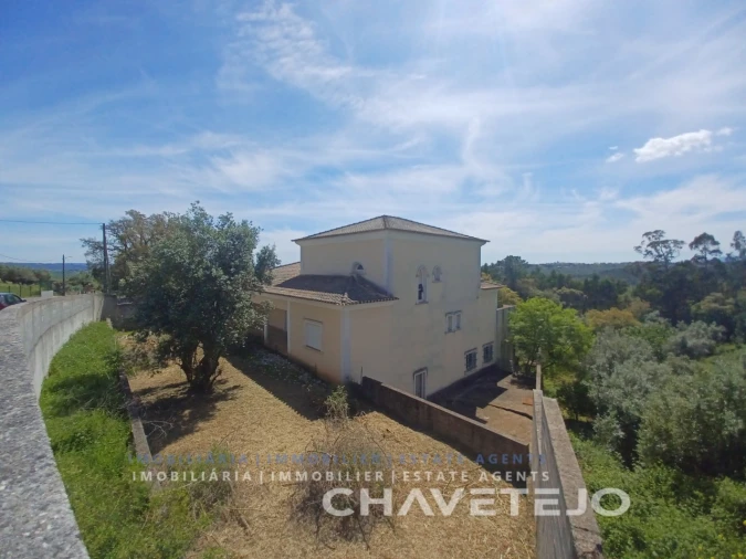 Moradia T3 para Venda em Além da Ribeira e Pedreira Foto 2