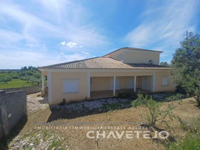 Moradia T3 para Venda em Além da Ribeira e Pedreira Foto 3