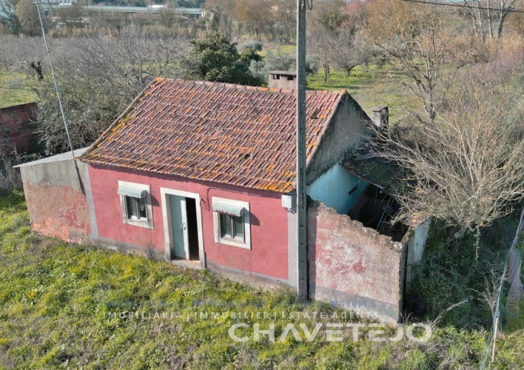 Moradia T2 para Venda em São Pedro de Tomar Foto 1