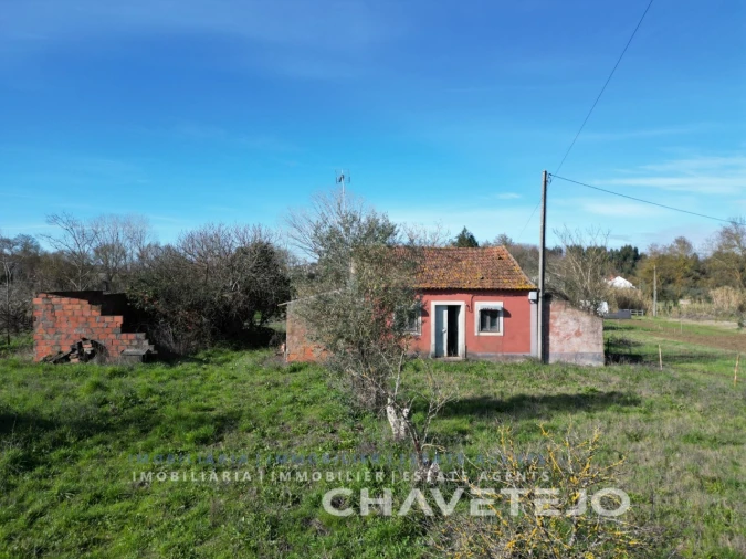 Moradia T2 para Venda em São Pedro de Tomar Foto 2