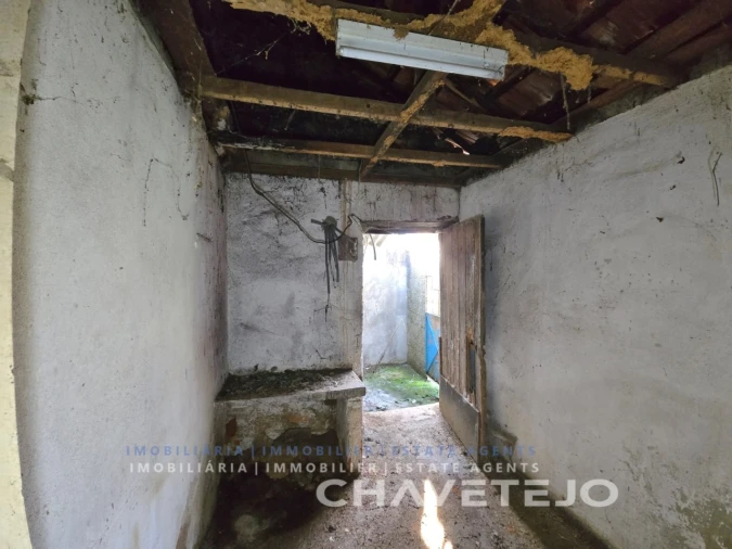 Moradia T2 para Venda em São Pedro de Tomar Foto 12