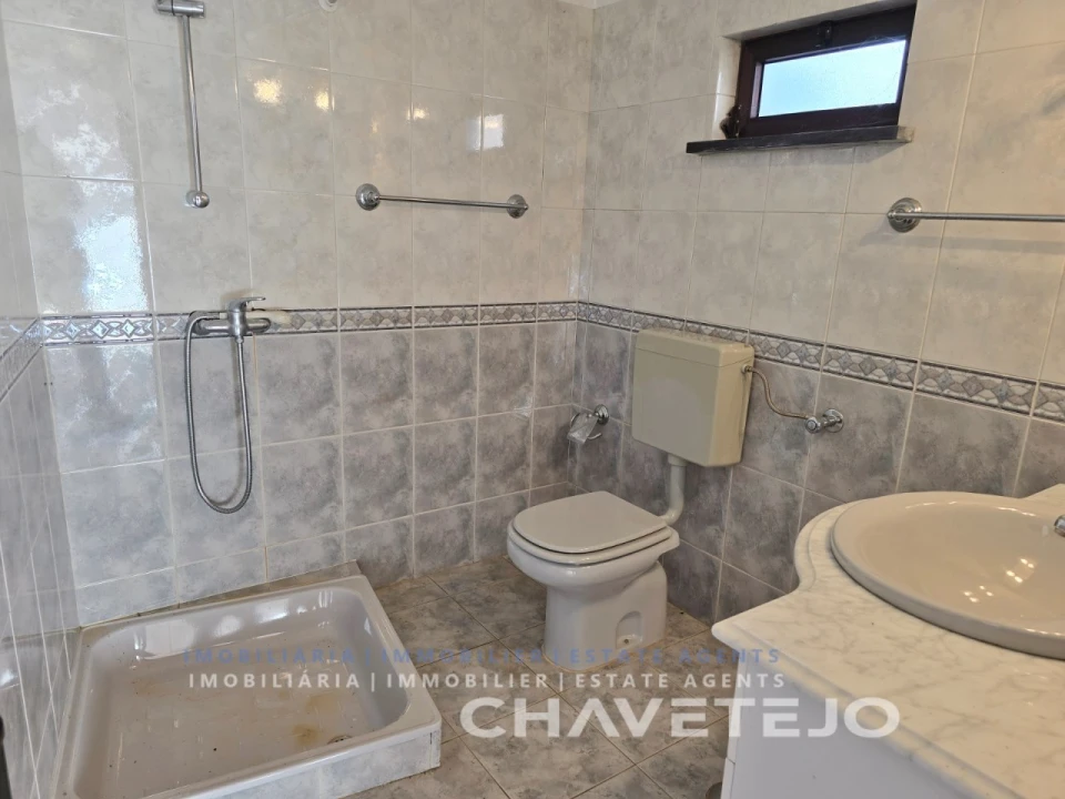 Moradia T4 para Venda em Areias e Pias Foto 39