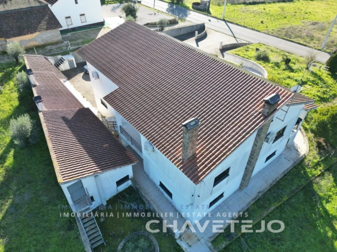 Moradia T4 para Venda em Areias e Pias Foto 4