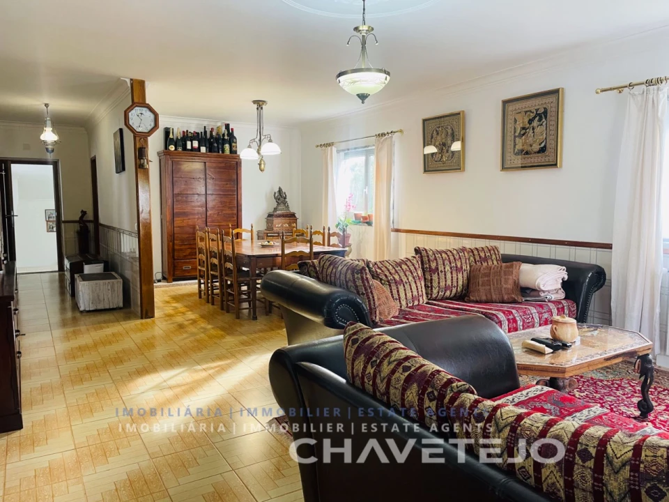 Moradia T4 para Venda em Pussos São Pedro Foto 21