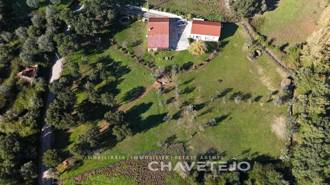 Moradia T4 para Venda em Pussos São Pedro Foto 44