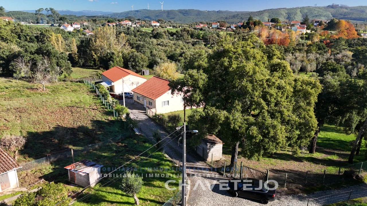 Moradia T4 para Venda em Pussos São Pedro Foto 48