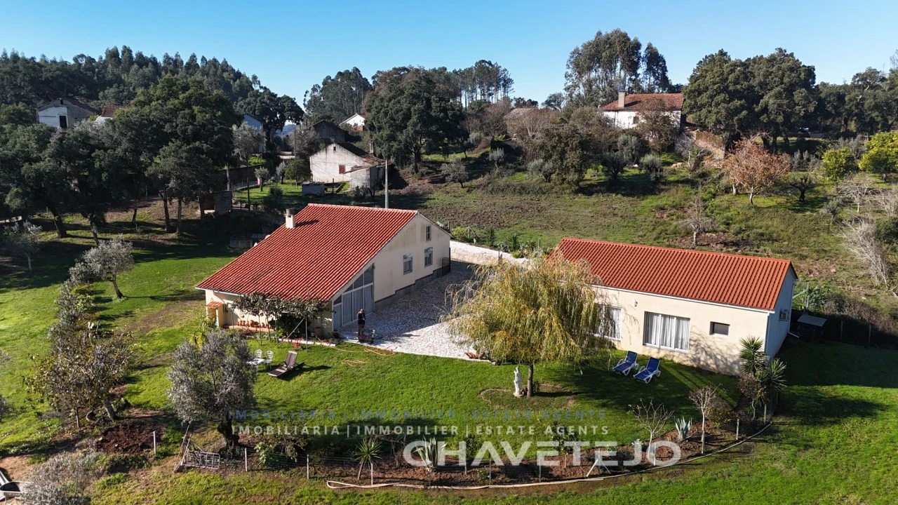 Moradia T4 para Venda em Pussos São Pedro Foto 54