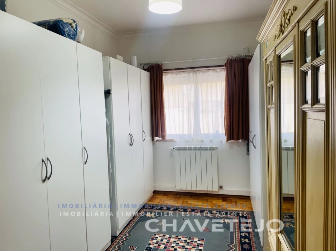 Moradia T4 para Venda em Pussos São Pedro Foto 12