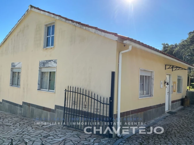 Moradia T4 para Venda em Pussos São Pedro Foto 43