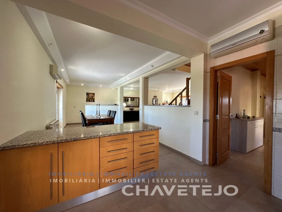 Moradia T4 para Venda em São João Baptista e Santa Maria dos Olivais Foto 17