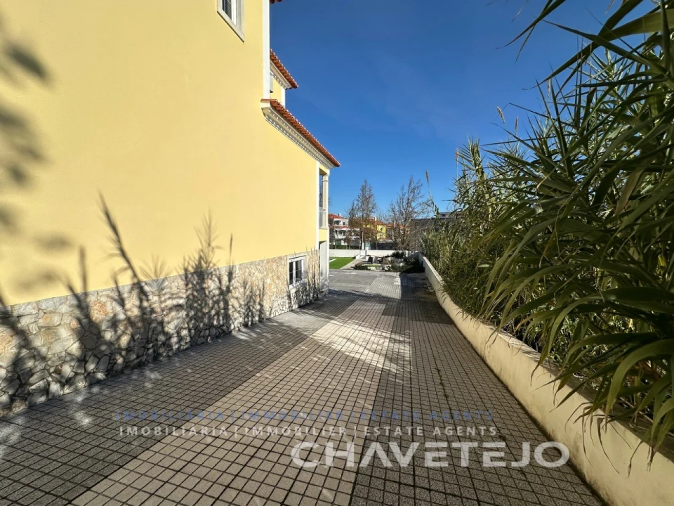 Moradia T4 para Venda em São João Baptista e Santa Maria dos Olivais Foto 64