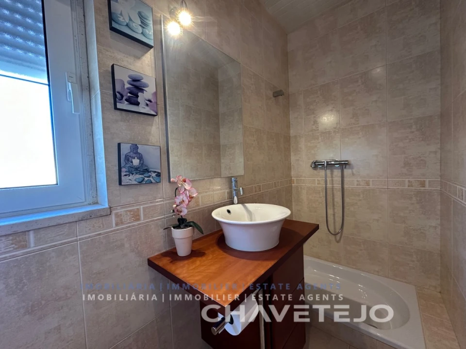 Moradia T4 para Venda em São João Baptista e Santa Maria dos Olivais Foto 34