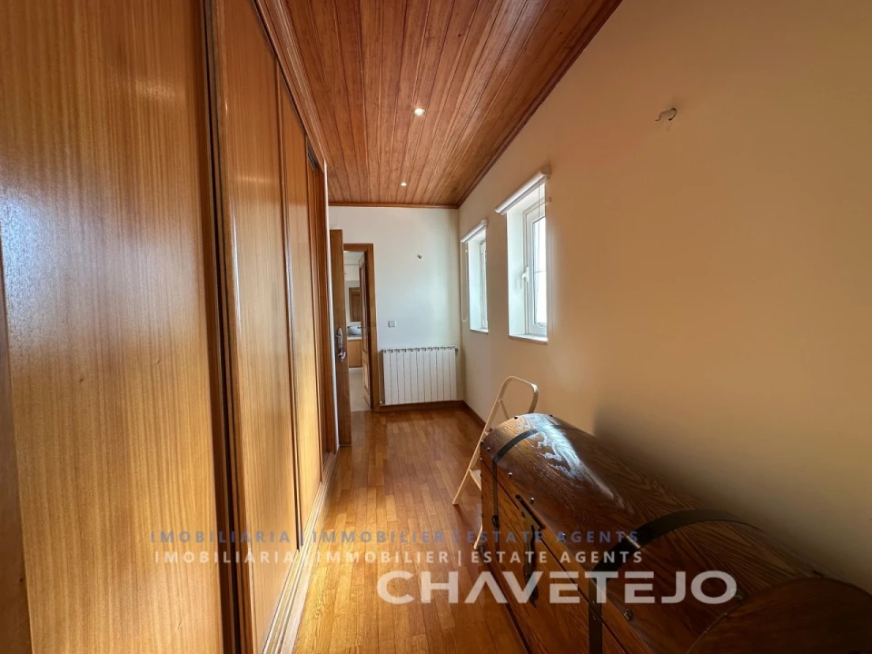 Moradia T4 para Venda em São João Baptista e Santa Maria dos Olivais Foto 40