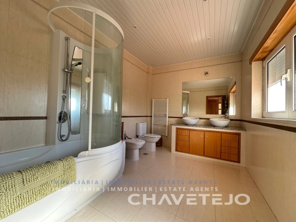 Moradia T4 para Venda em São João Baptista e Santa Maria dos Olivais Foto 39