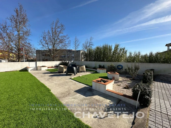 Moradia T4 para Venda em São João Baptista e Santa Maria dos Olivais Foto 59