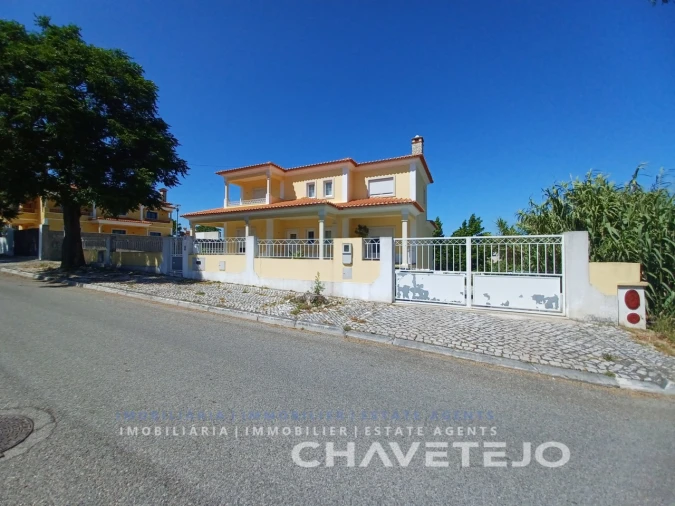 Moradia T4 para Venda em São João Baptista e Santa Maria dos Olivais Foto 65