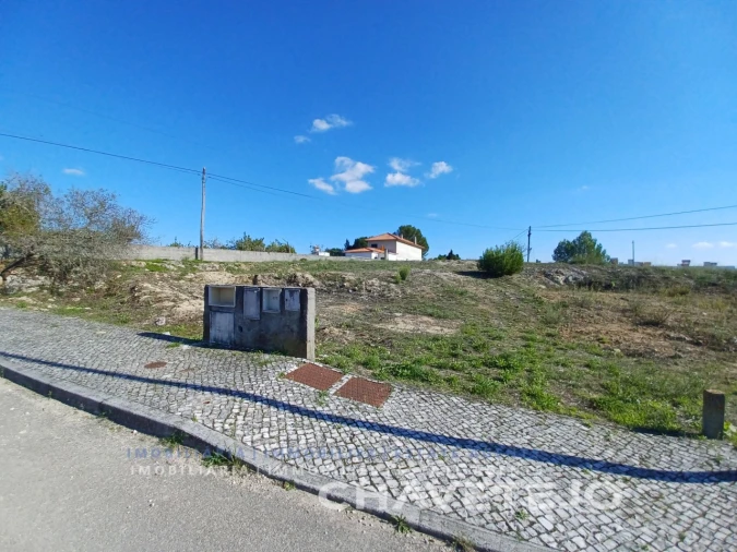 Terreno para Venda em São João Baptista e Santa Maria dos Olivais Foto 2
