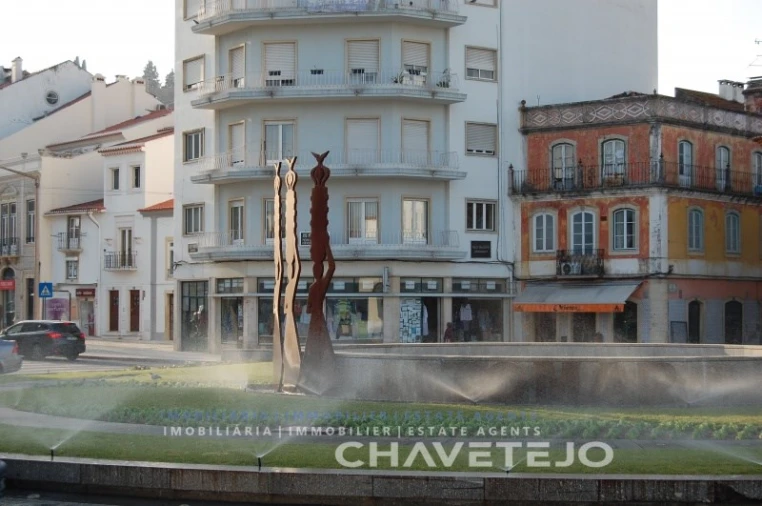 Loja para Venda em São João Baptista e Santa Maria dos Olivais Foto 9