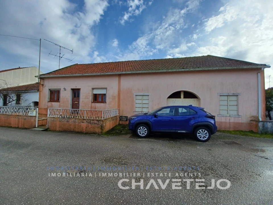 Moradia T3 para Venda em Assentiz Foto 1