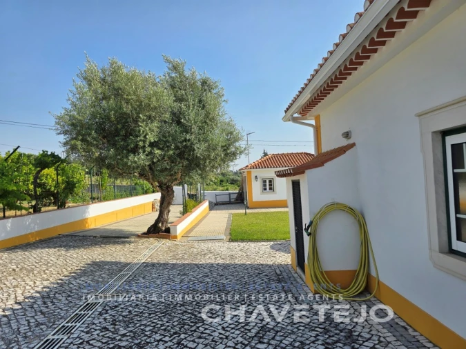 Moradia T3 para Venda em São Pedro de Tomar Foto 104