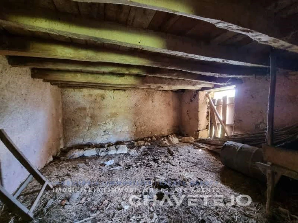 Moradia T1 para Venda em Areias e Pias Foto 8