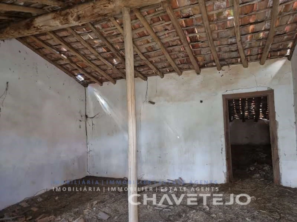 Moradia T1 para Venda em Areias e Pias Foto 11