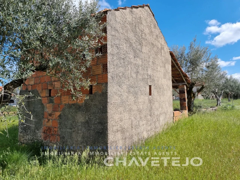 Moradia T1 para Venda em Areias e Pias Foto 18