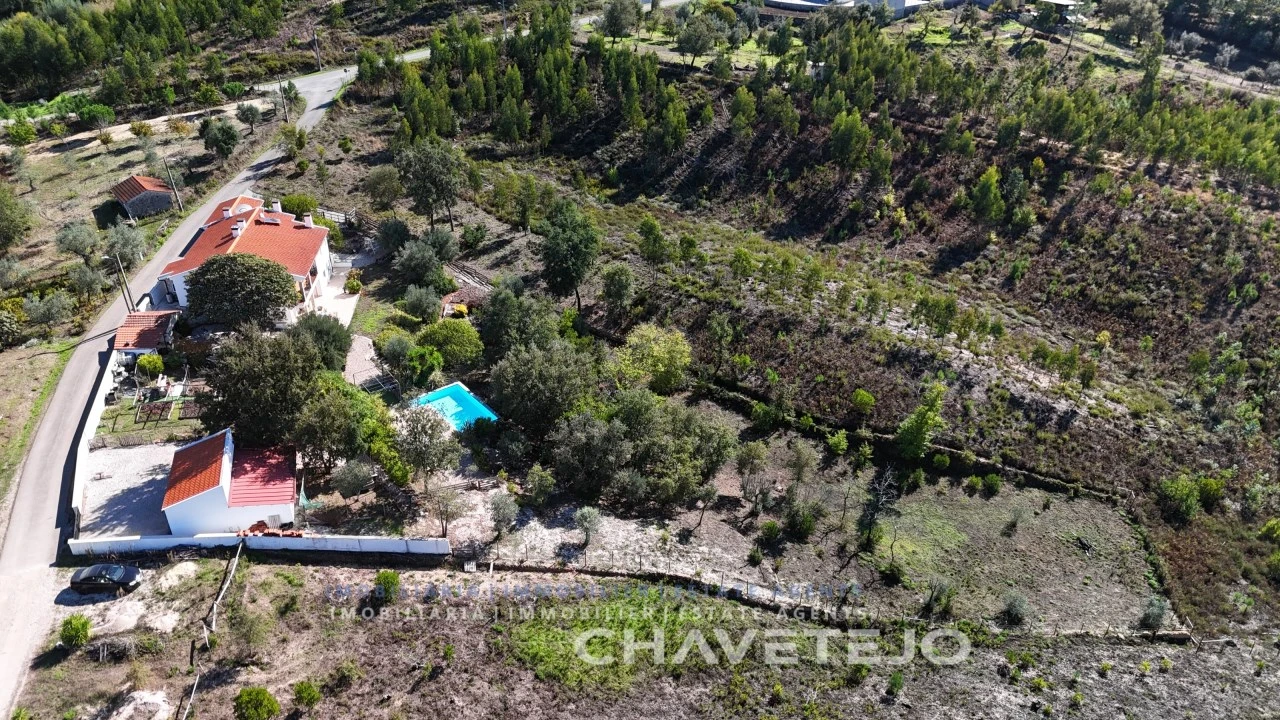 Moradia T3 para Venda em Pousaflores Foto 60