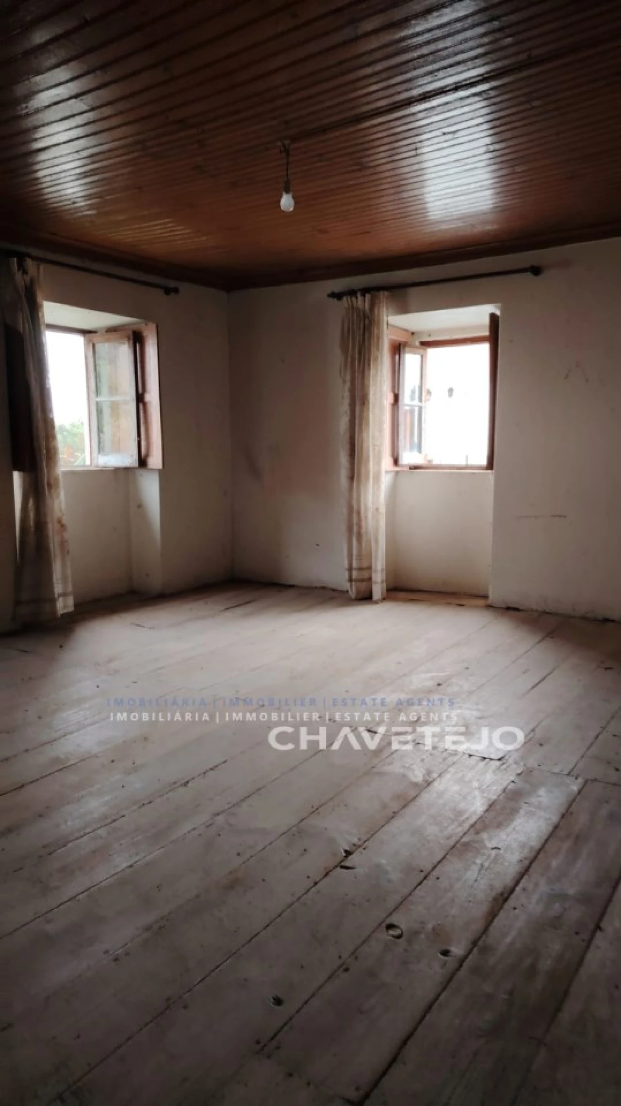 Moradia T4 para Venda em Areias e Pias Foto 6