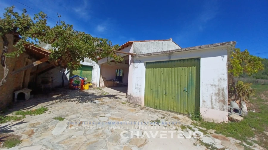 Moradia T4 para Venda em Areias e Pias Foto 2