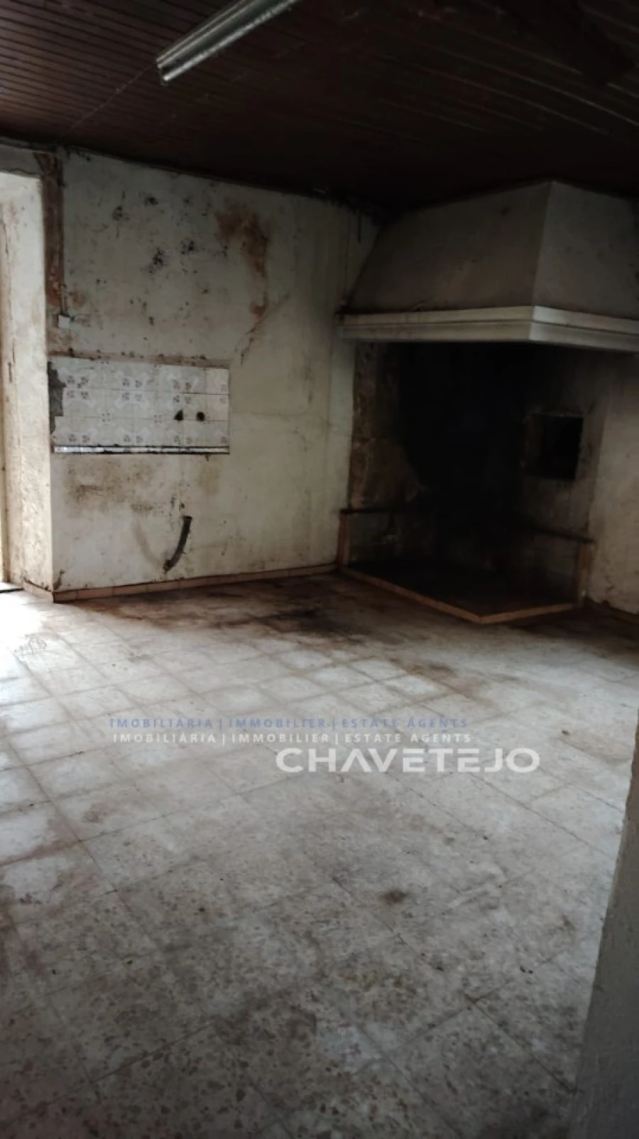 Moradia T4 para Venda em Areias e Pias Foto 4