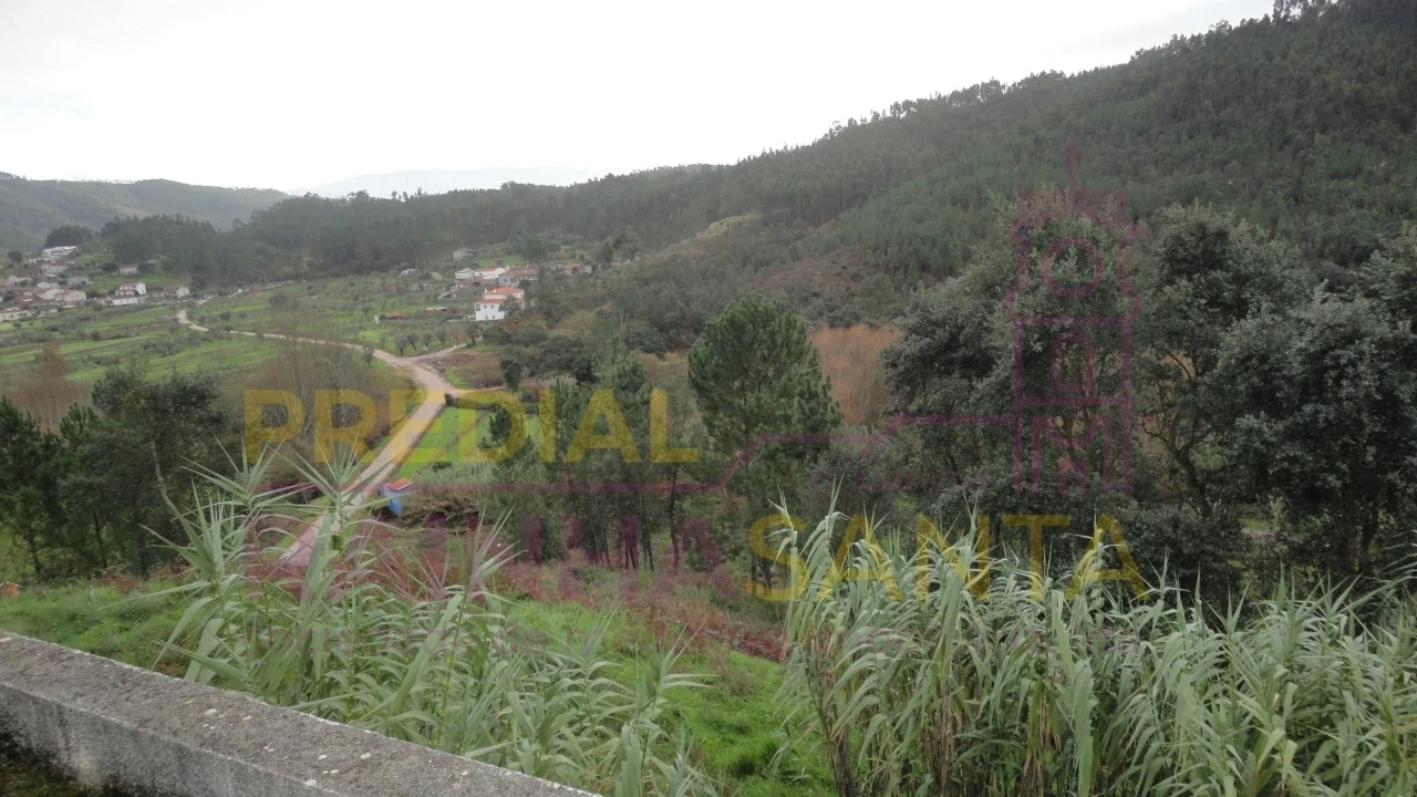 Moradia T3 para Venda em Almalagues Foto 12