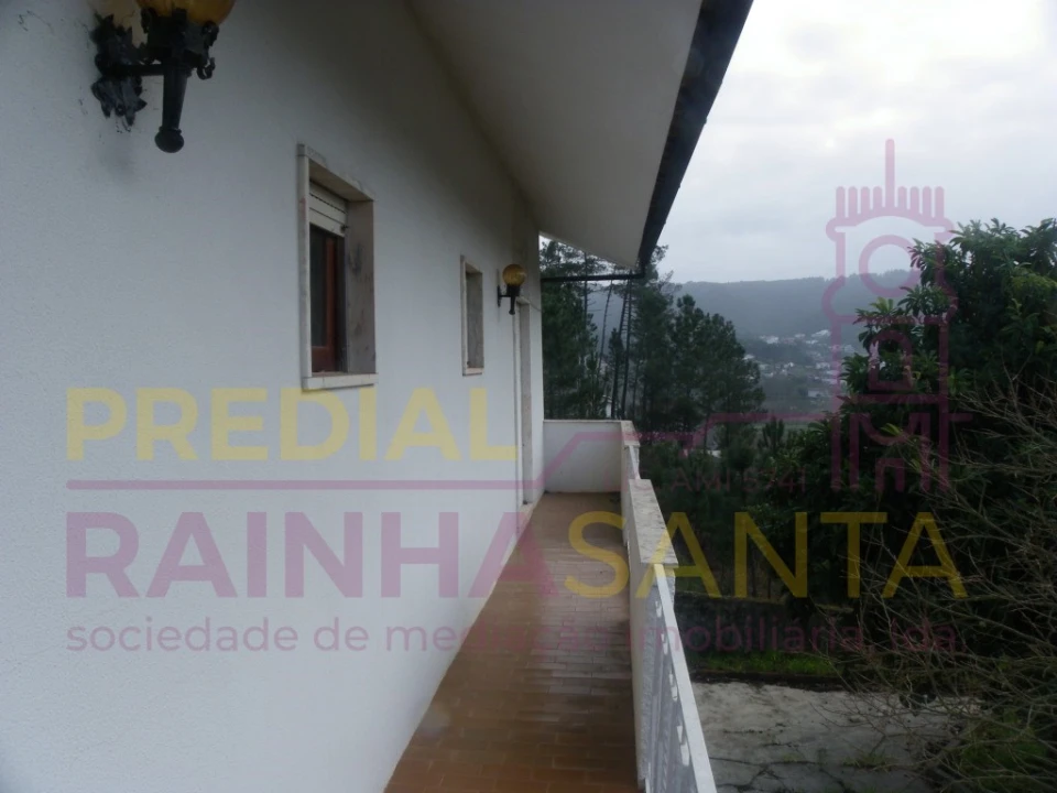 Moradia T3 para Venda em Almalagues Foto 1