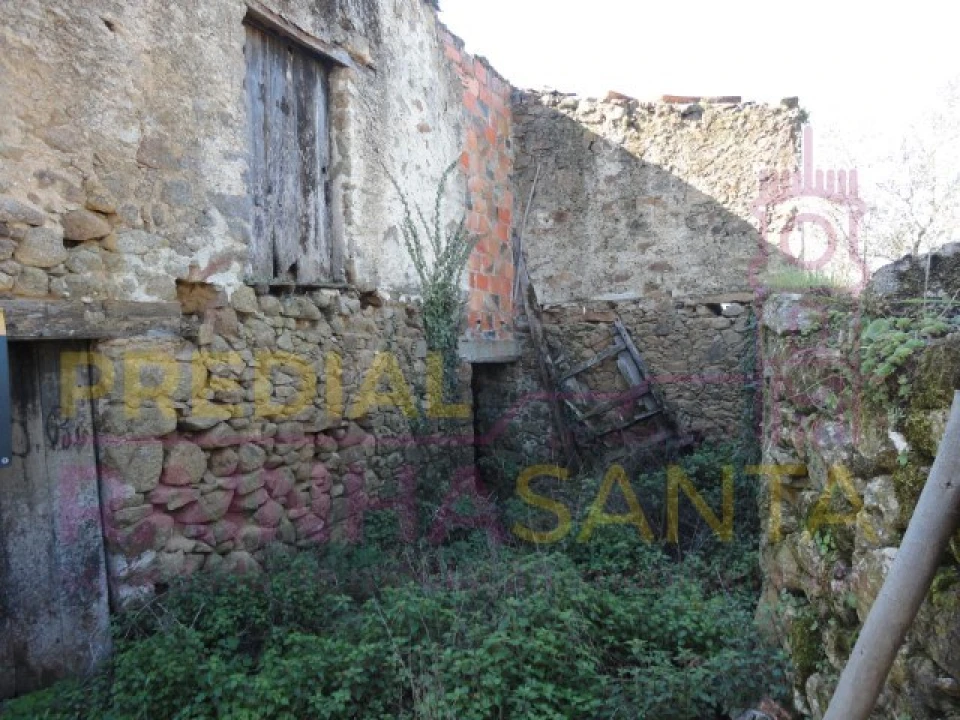 Moradia T3 para Venda em Miranda do Corvo Foto 7