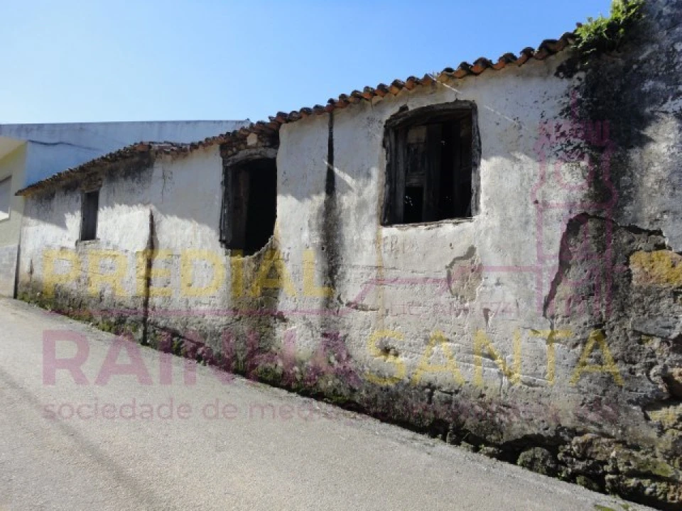 Moradia T3 para Venda em Miranda do Corvo Foto 2