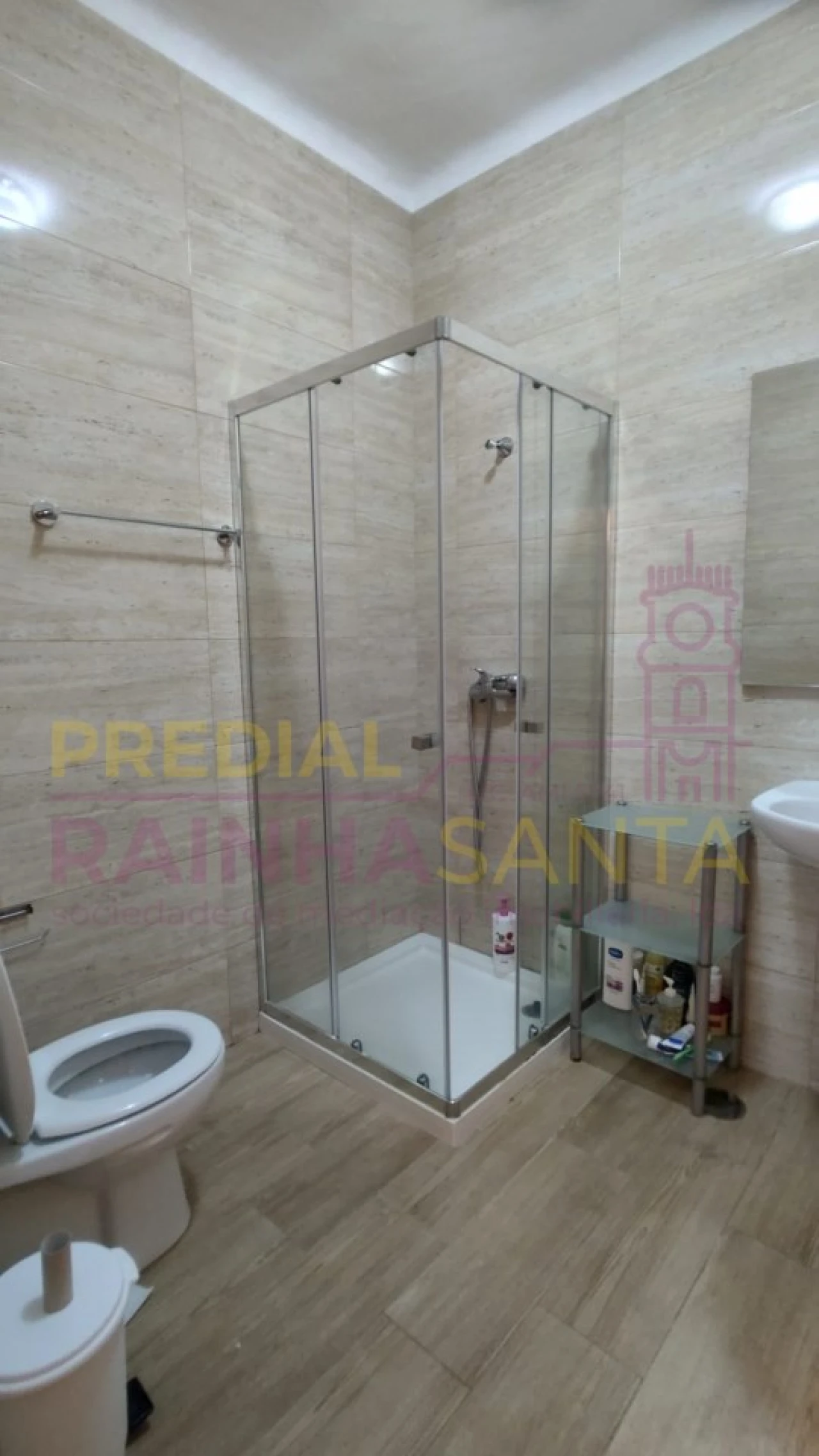 Quarto para Arrendamento em Sé Nova, Santa Cruz, Almedina e São Bartolomeu Foto 7