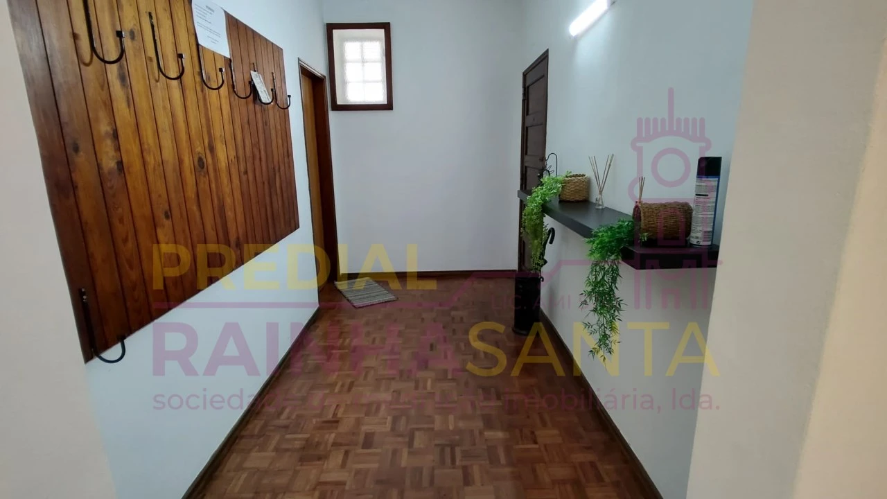 Quarto para Arrendamento em Sé Nova, Santa Cruz, Almedina e São Bartolomeu Foto 9