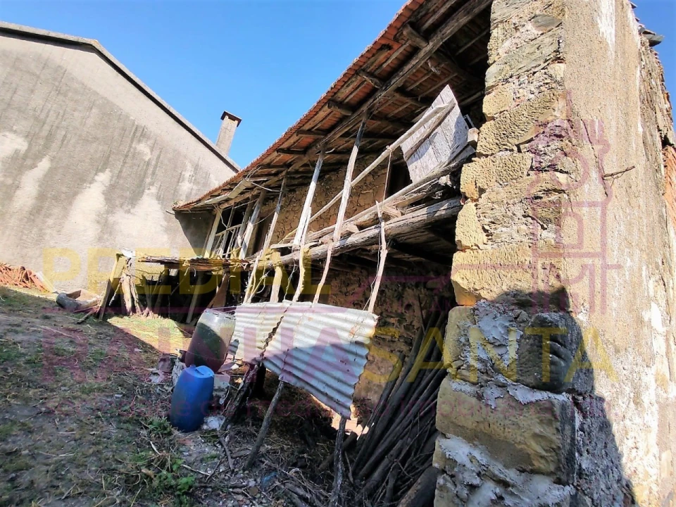 Quinta T4 para Venda em Arrifana Foto 3